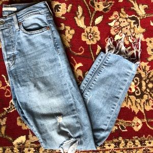 Light wash distressed Levi’s
